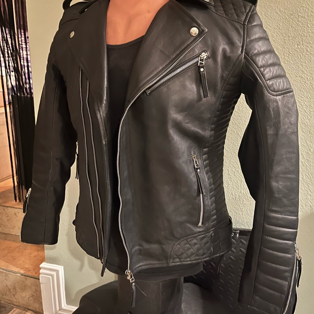 Black Leather Motorcycle Jacket with Quilted Sleeves and Slim Fit